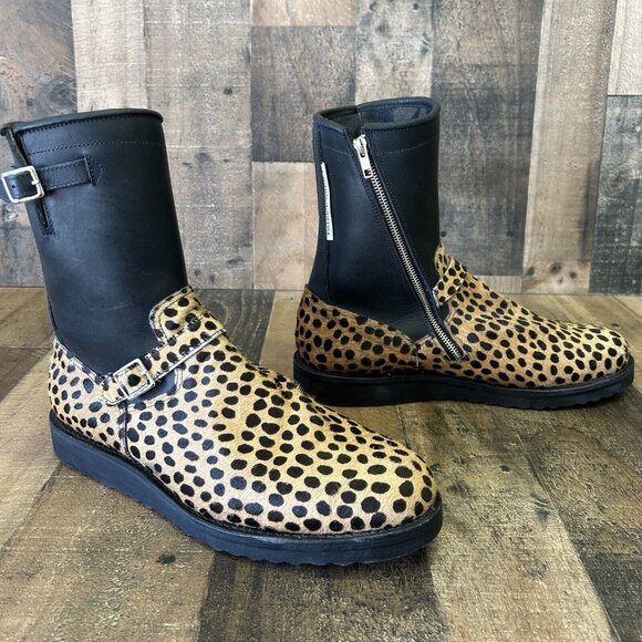 Classic Brown Ankle Boots with Timeless Design - Picture 12 of 12